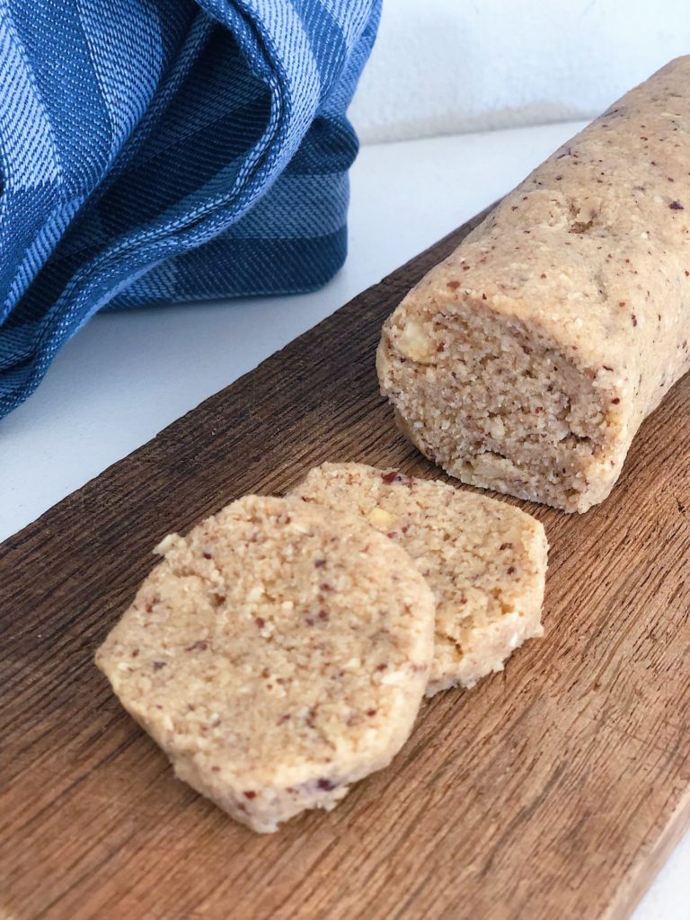Hjemmelavet marcipan af 2 ingredienser uden sukker 