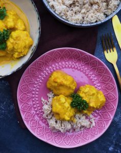 sundere boller i karry